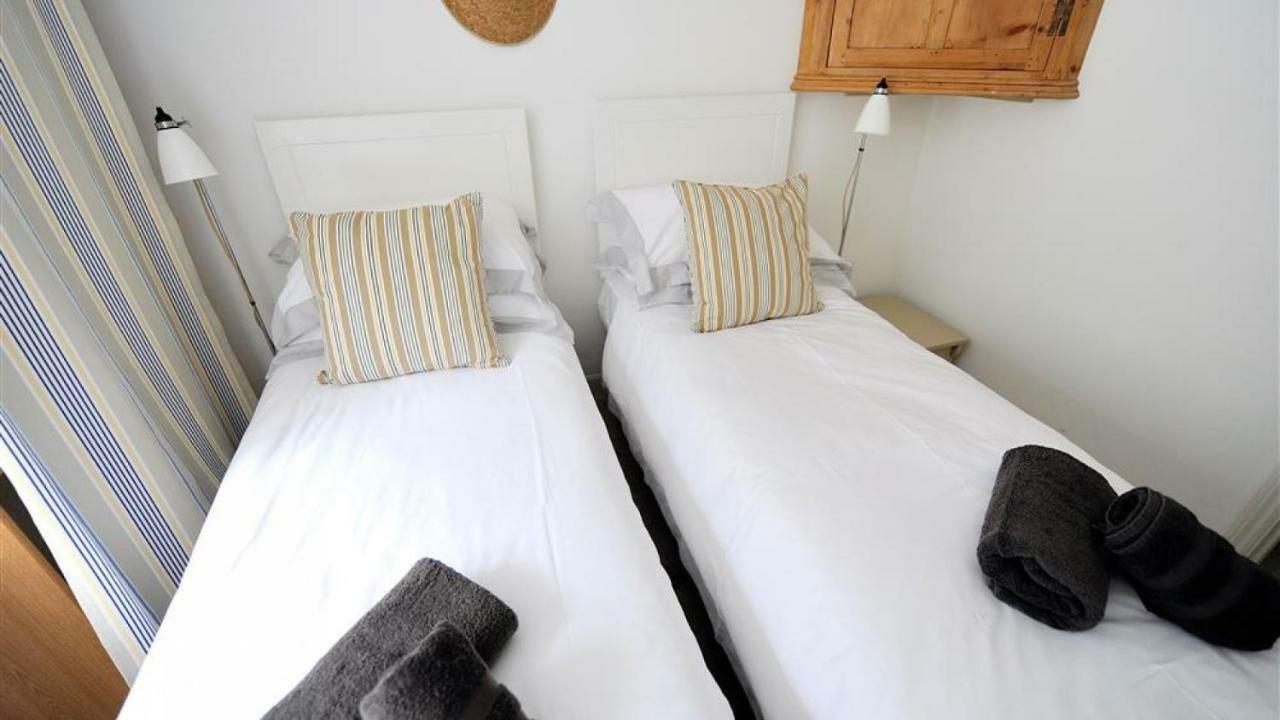 Villa 10 Cobb Terrace Lyme Regis Esterno foto